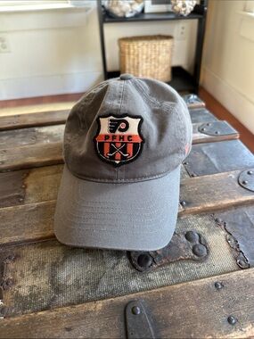 Philadelphia Flyers Zephyr Gray Baseball Cap with Black & Orange PFHC Crest